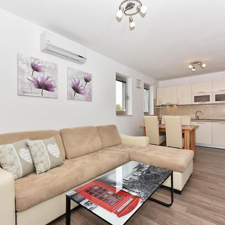 Apartmani Iva Vir Extérieur photo