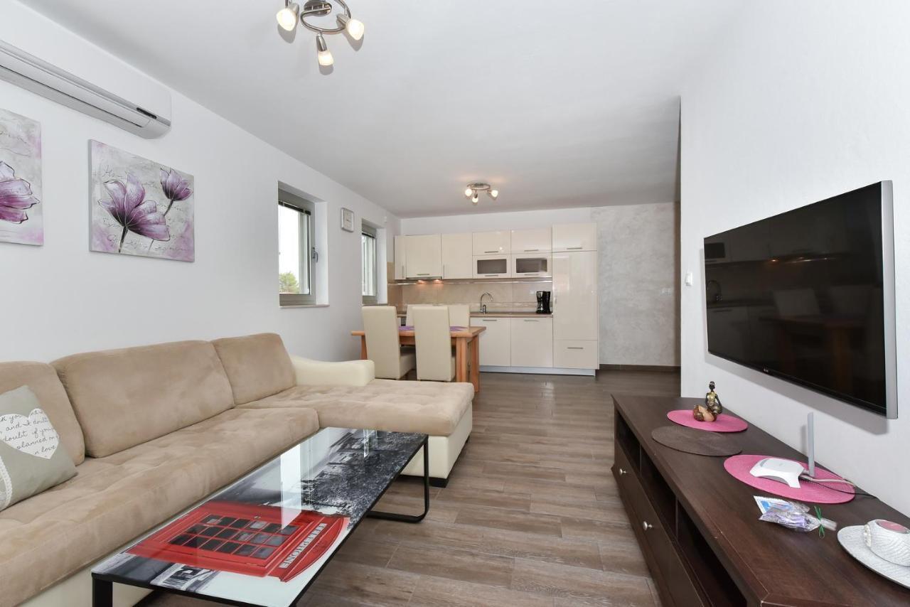 Apartmani Iva Vir Extérieur photo
