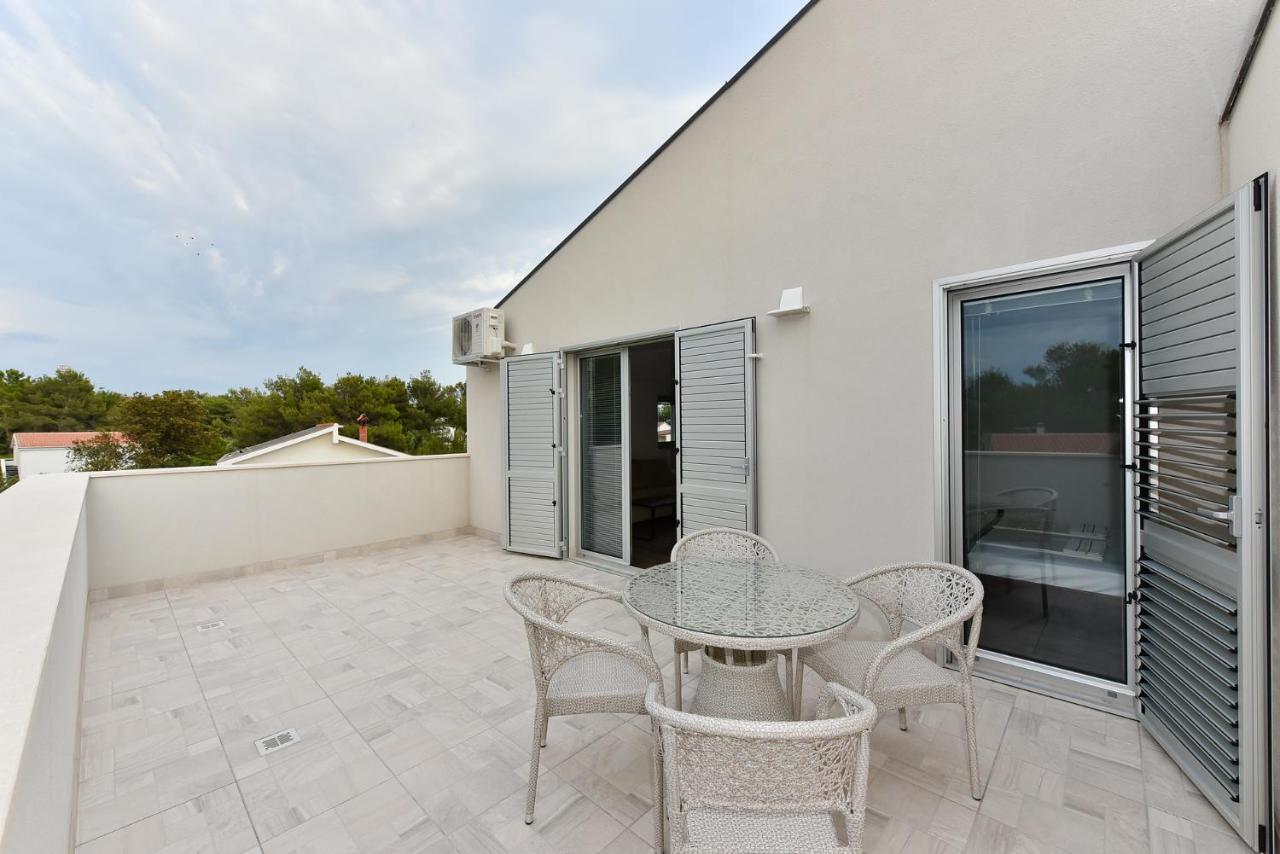 Apartmani Iva Vir Extérieur photo