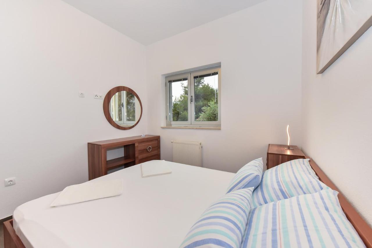 Apartmani Iva Vir Extérieur photo
